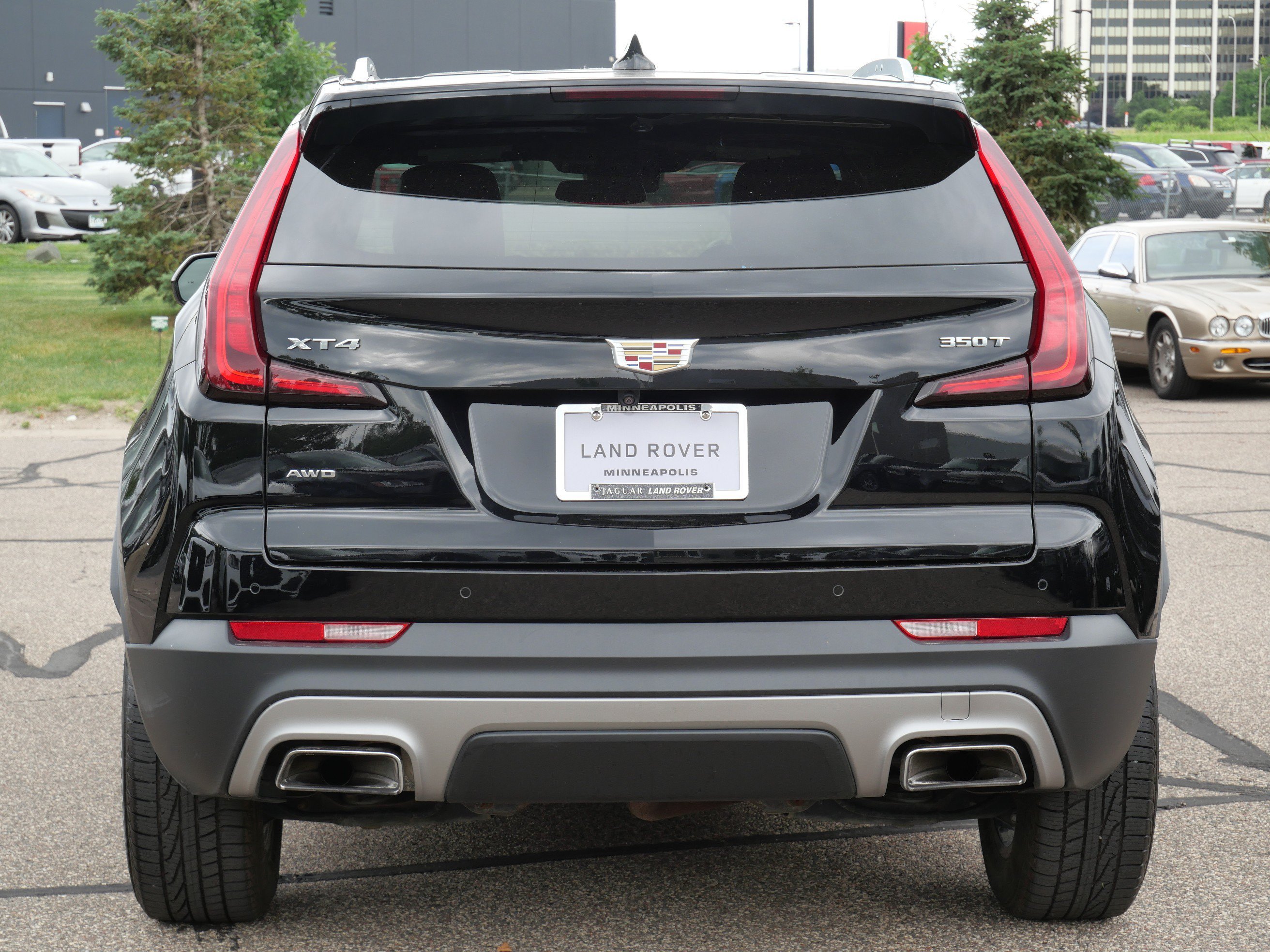 Used 2020 Stellar Black Metallic Cadillac AWD Premium Luxury image 4
