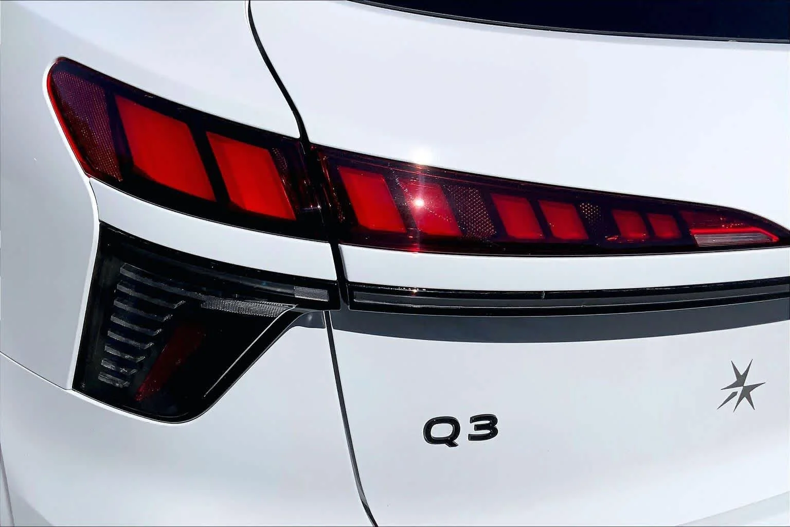 New 2026 WHITE Audi S line image 14