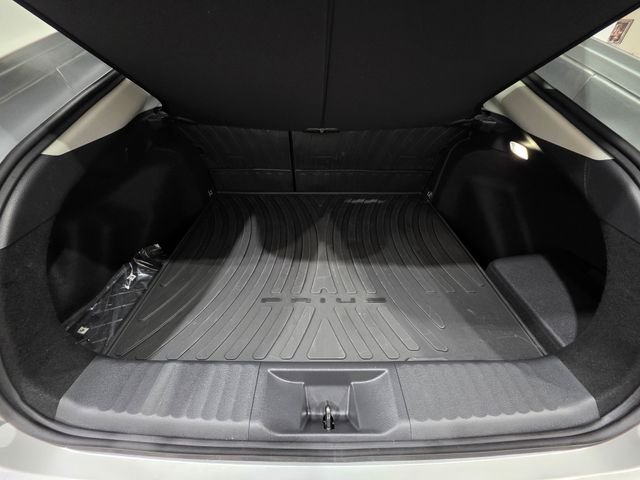Used 2023  Toyota XLE image 21