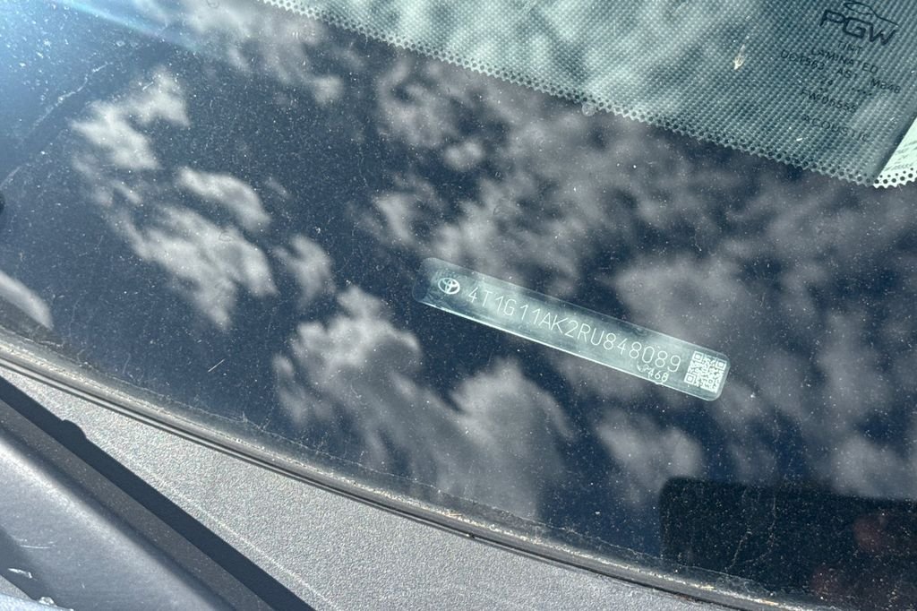 2024 Toyota Camry SE photo 6