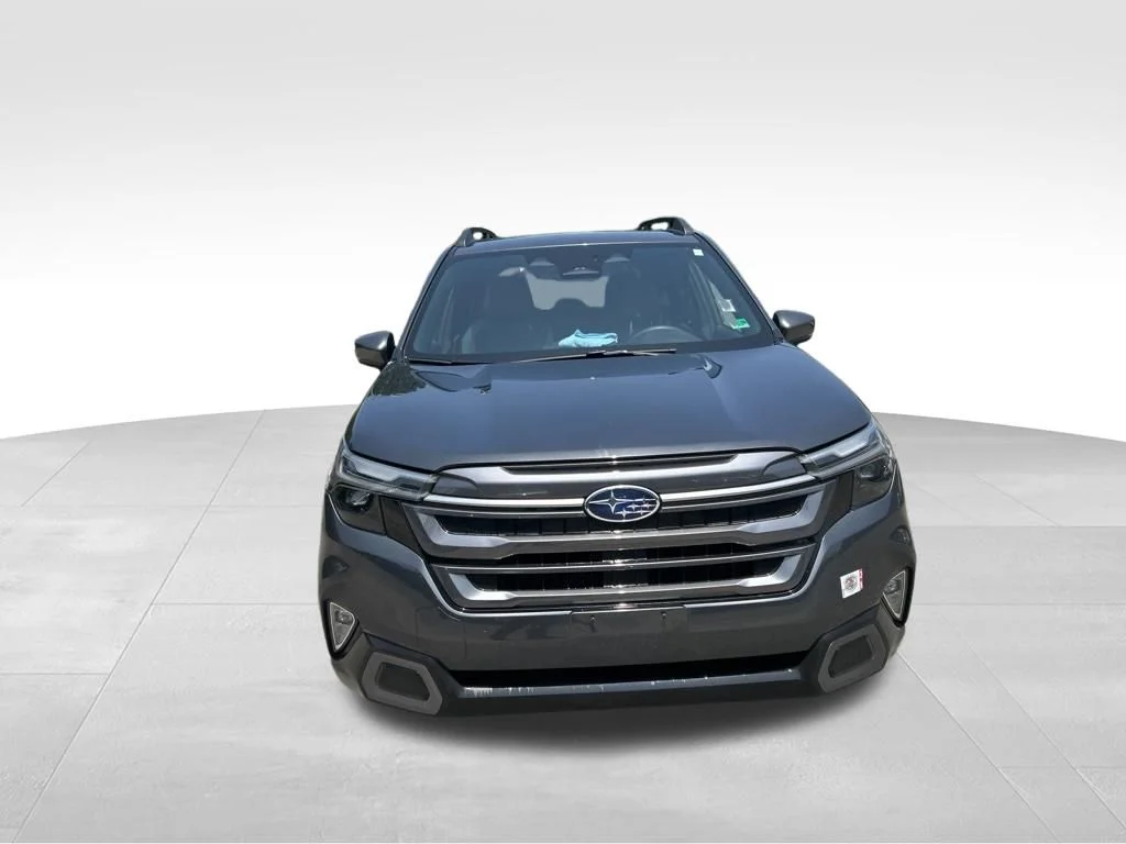 Used 2025 Gray Metallic Subaru Limited image 9