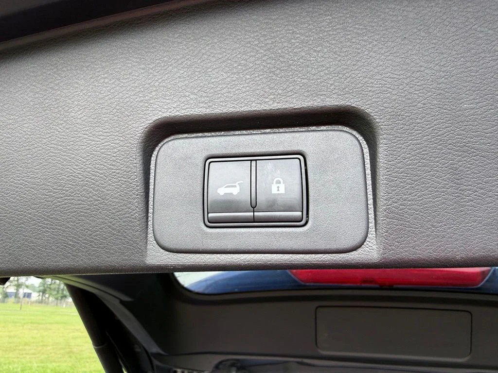 Used 2024 Blue Nissan SV image 5