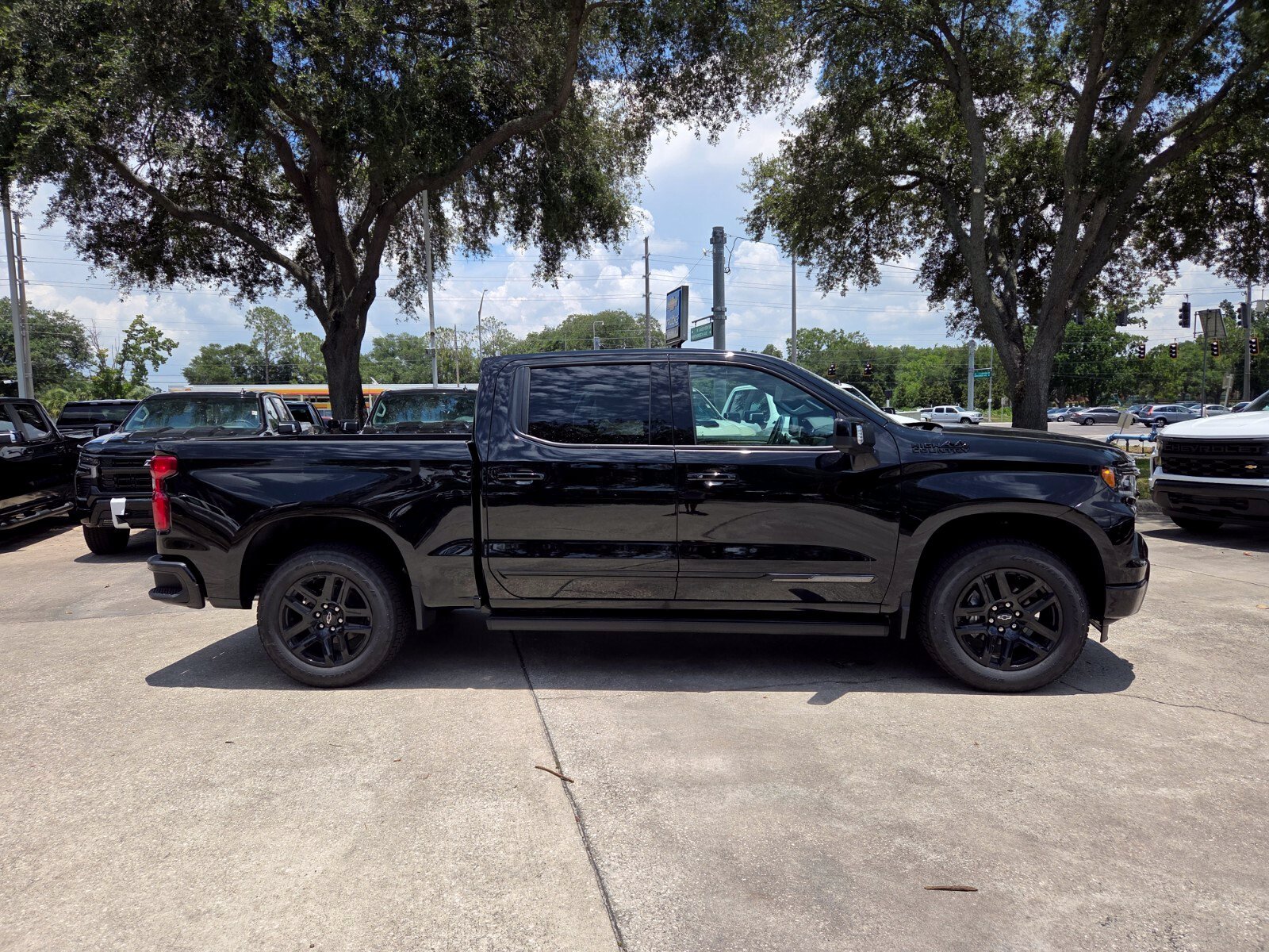 2026 Chevrolet Silverado 1500 High Country - Photo 8