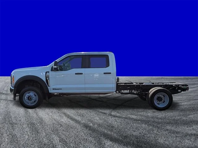 New 2026 Oxford White Ford F-450® XL image 7