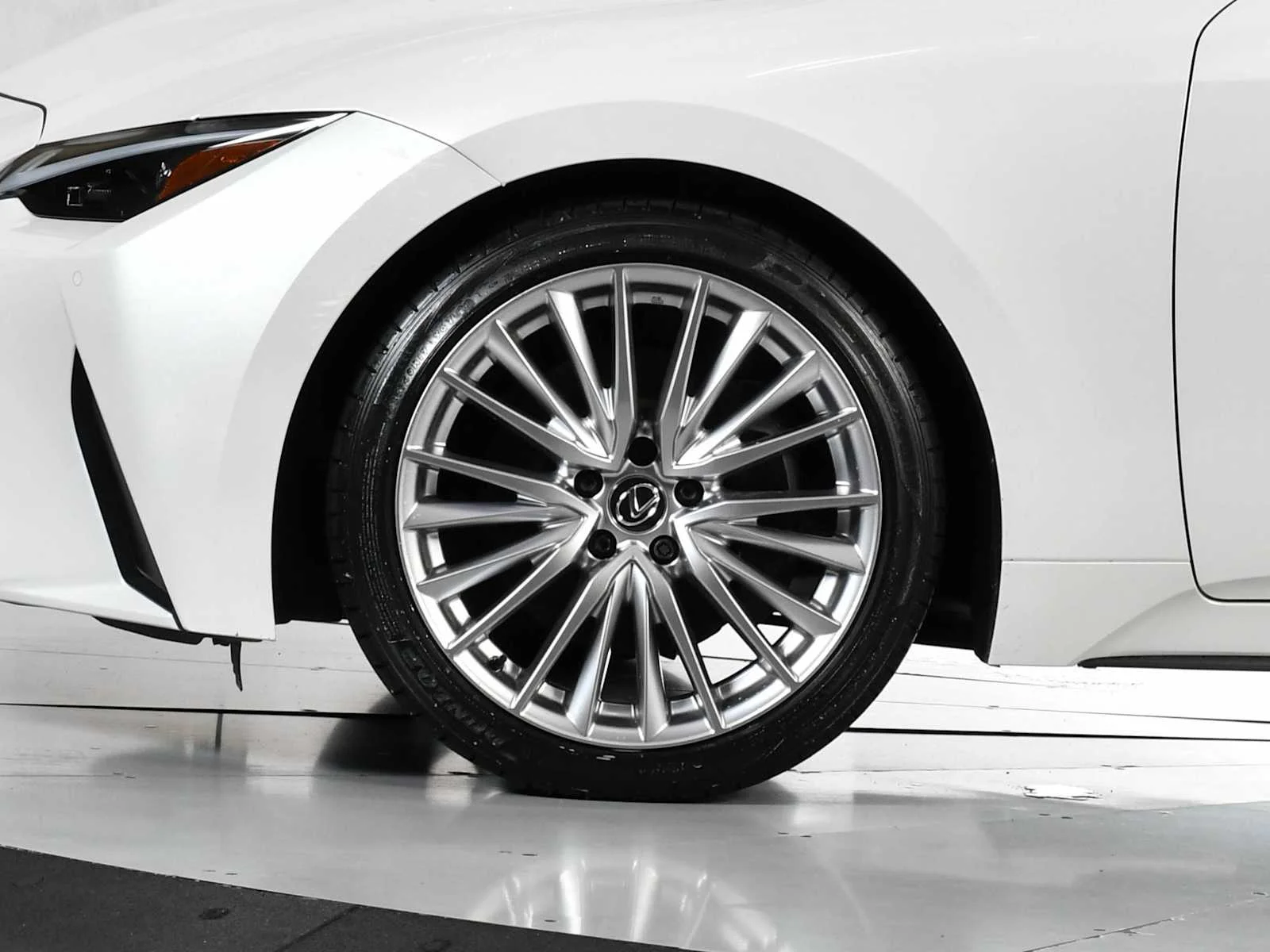 Used 2024 Eminent White Pearl Lexus  image 10
