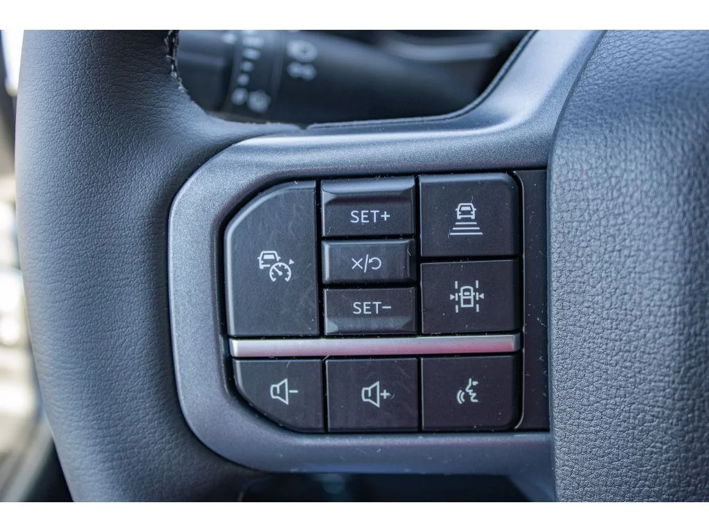 New 2026 Oxford White Ford LARIAT image 42