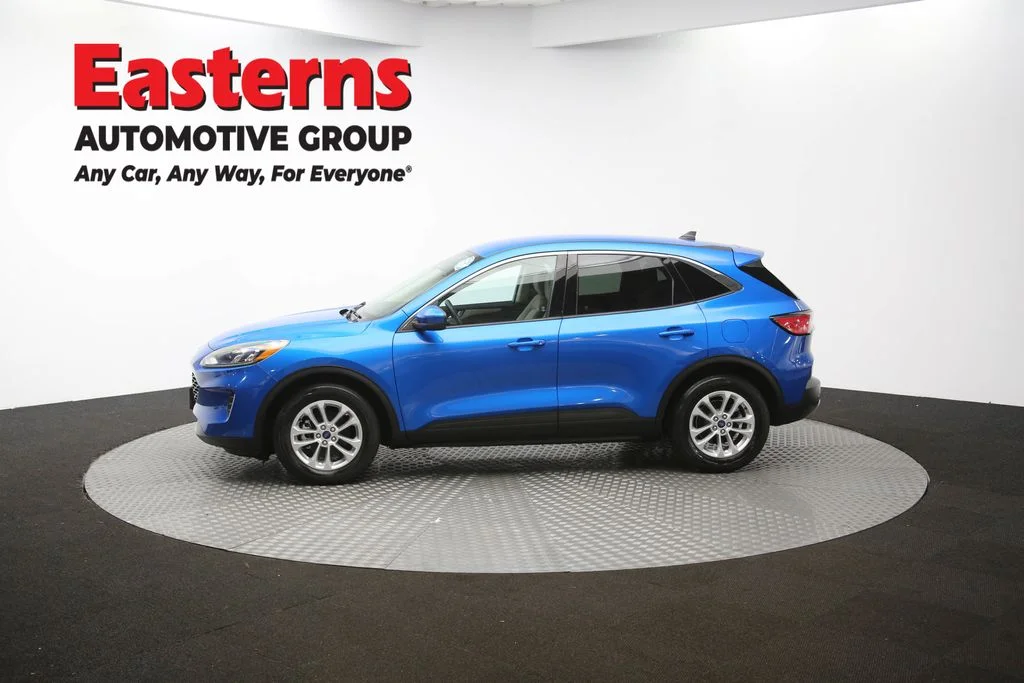 Used 2020 Blue Ford SE image 58