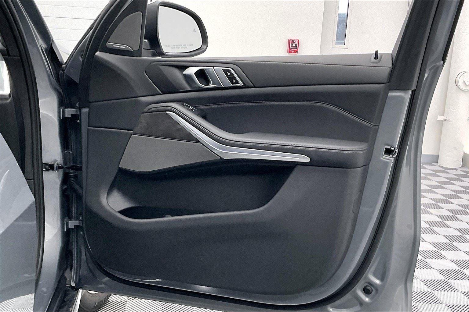 Certified Used 2024 Skyscraper Grey Metallic BMW xDrive40i image 26