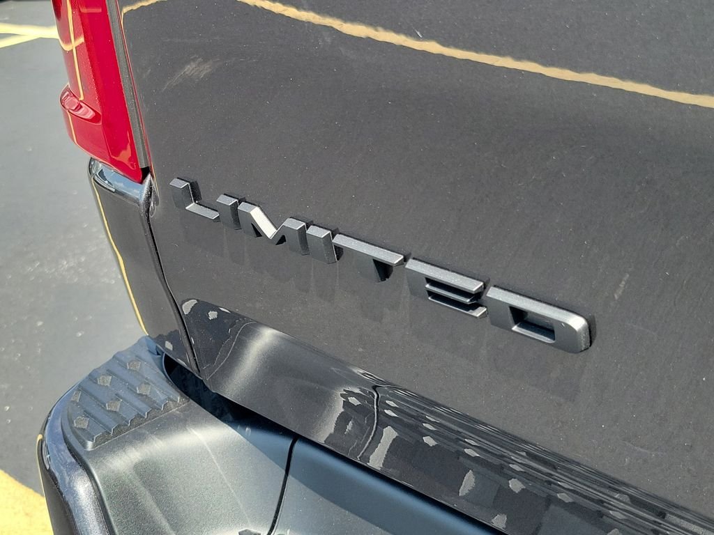 New 2026 Granite Crystal Metallic Clearcoat RAM Limited image 10