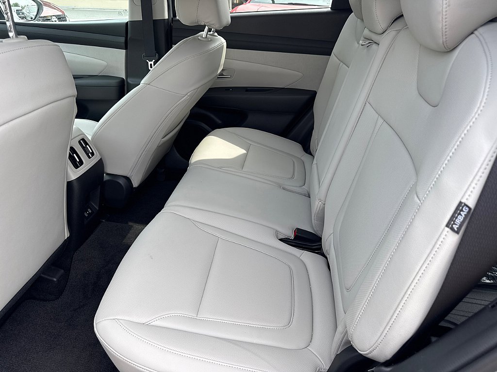 Used 2026 Shimmering Silver Hyundai SEL Premium image 10