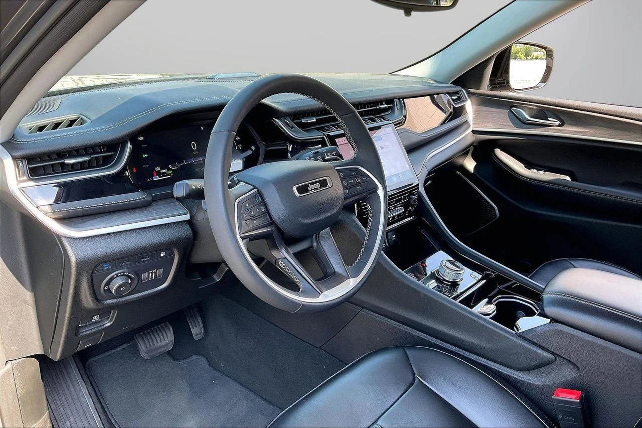 Certified Used 2023 Gray Jeep 4xe image 21