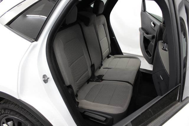 Used 2021  Ford SE image 30