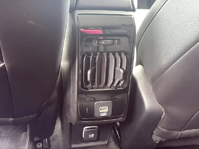Used 2022 Red Jeep Limited image 13