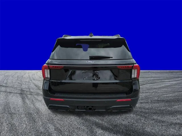 New 2026 Agate Black Metallic Ford ST-Line image 5
