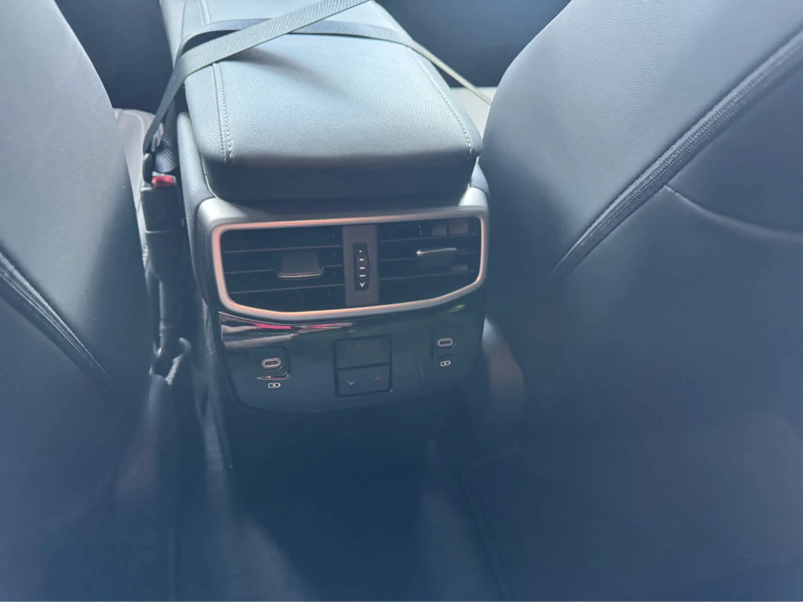 Used 2025 Nori Green Pearl Lexus Premium image 18