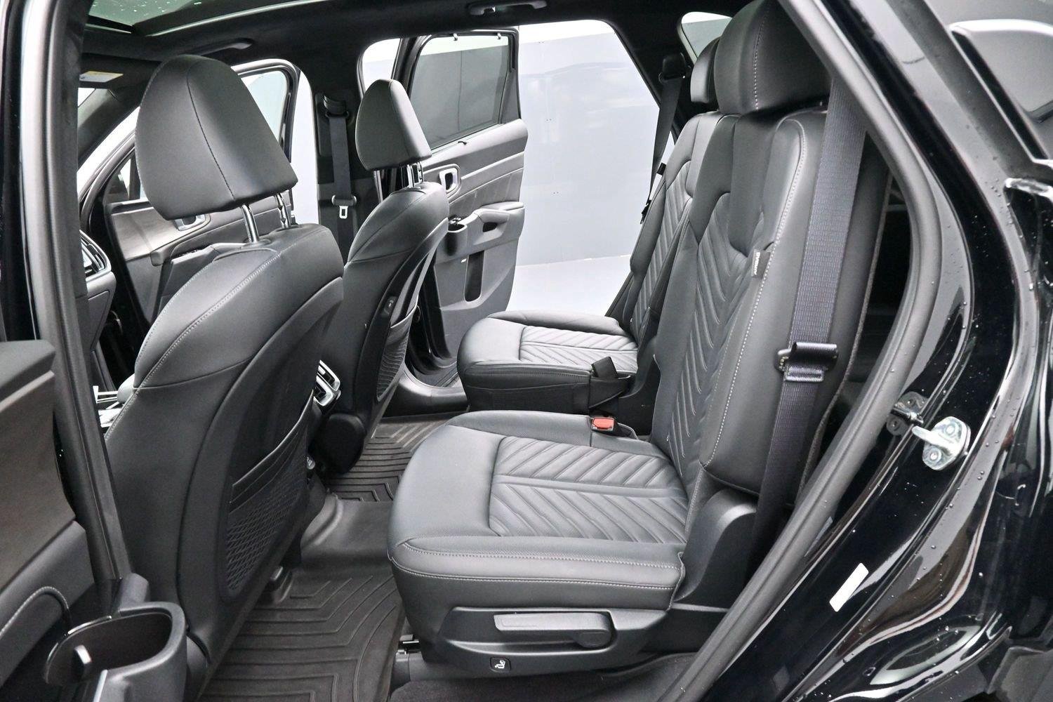 Used 2024 Ebony Black Kia X-Pro SX Prestige image 33