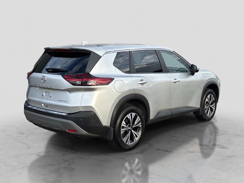 Used 2023 Silver Nissan SV image 7