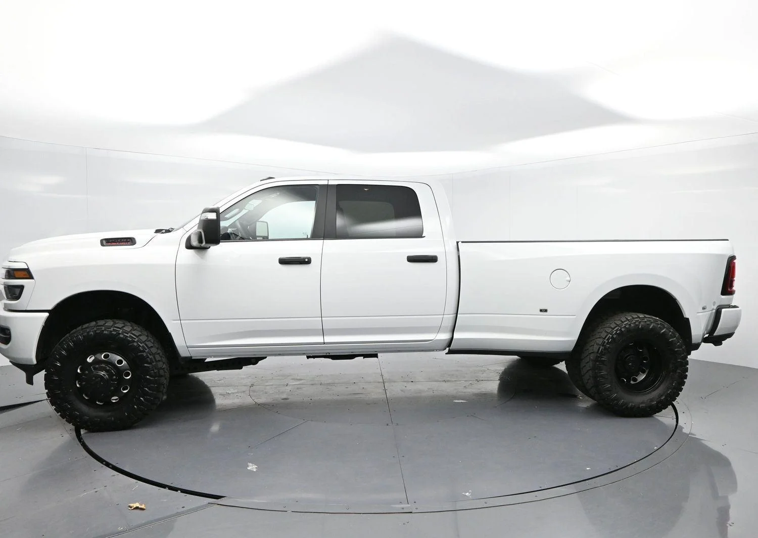 Used 2025 Bright White Clearcoat Ram Big Horn image 4