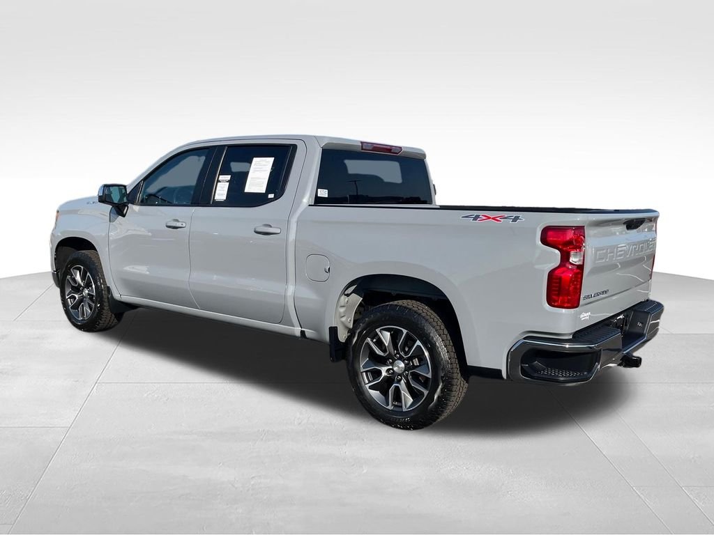 Used 2024 Gray Chevrolet LT image 3