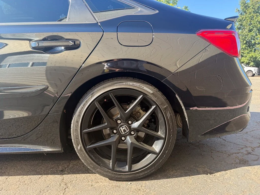 Used 2024  Honda Base image 8