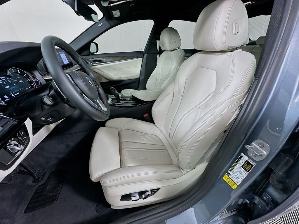 Used 2019 Bluestone Metallic BMW 530i image 21