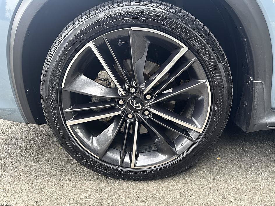 Certified Used 2022 Slate Gray INFINITI ESSENTIAL image 2