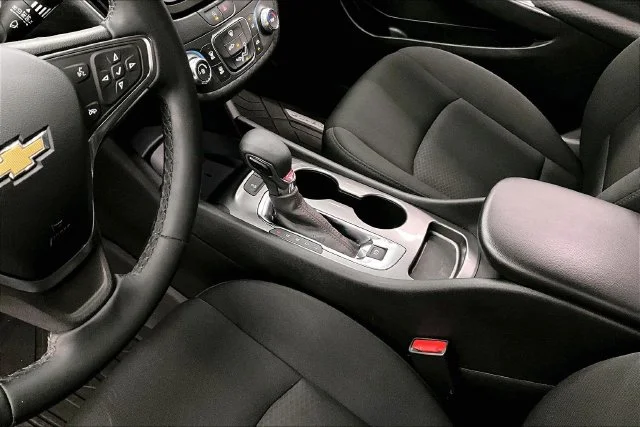 Used 2024 Mosaic Black Metallic Chevrolet RS image 16