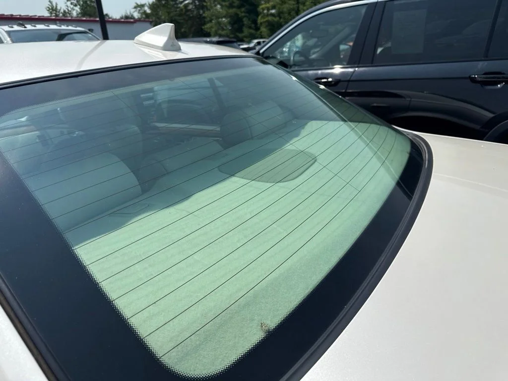 Used 2011 White Cadillac Platinum image 19
