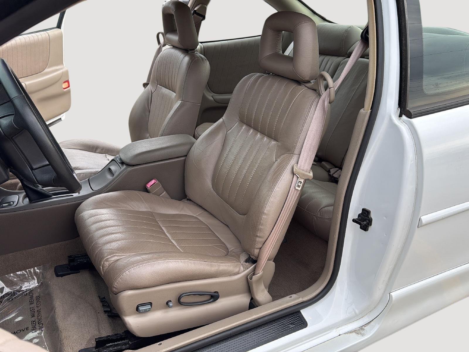 Used 2000 Pontiac Grand Prix GTP with VIN 1G2WR1215YF353164 for sale in Kansas City