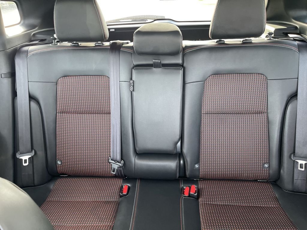 Used 2025 White Nissan SR image 25