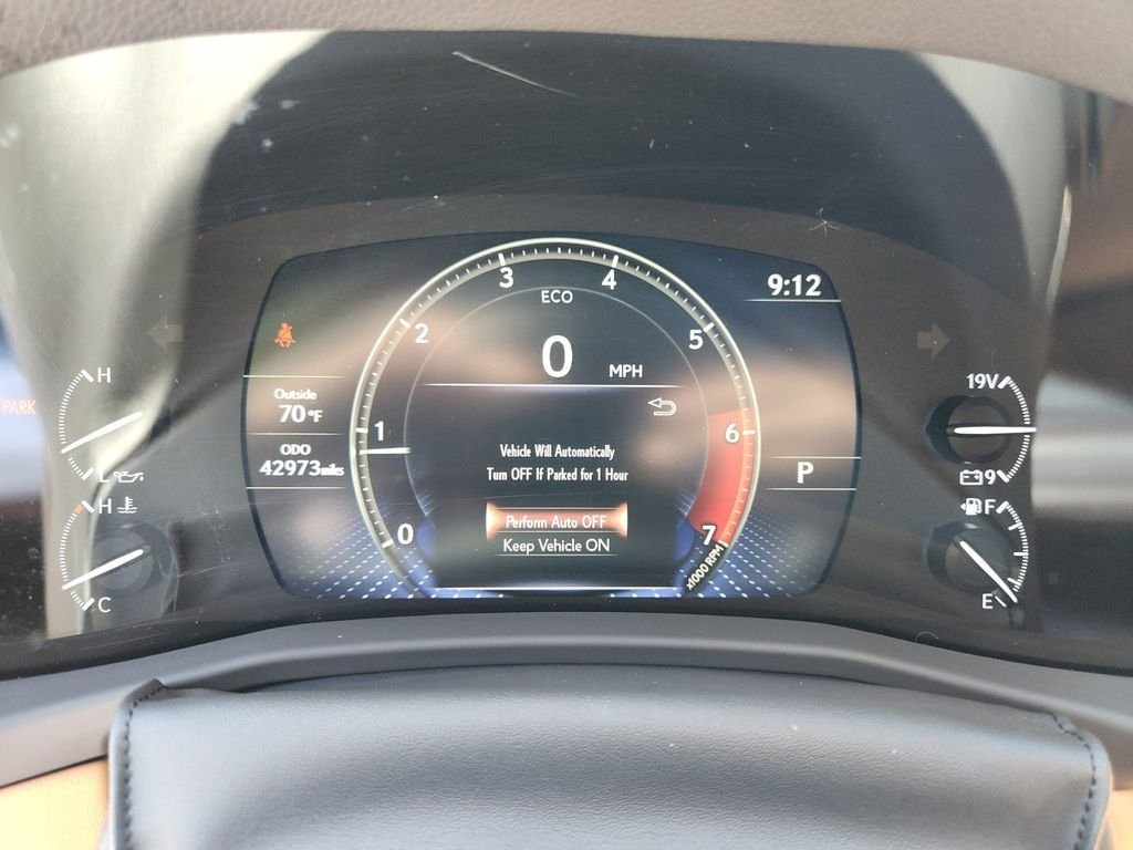 Used 2024 Green Lexus 600 Premium image 14