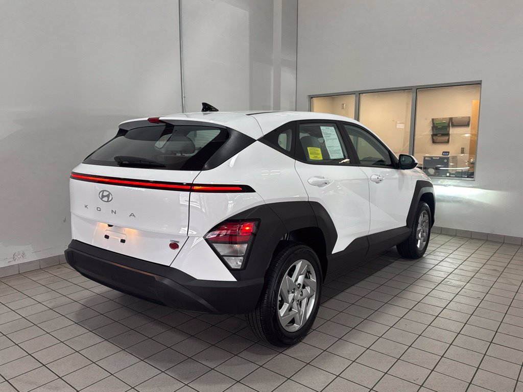 Certified Used 2024 White Hyundai SE image 3