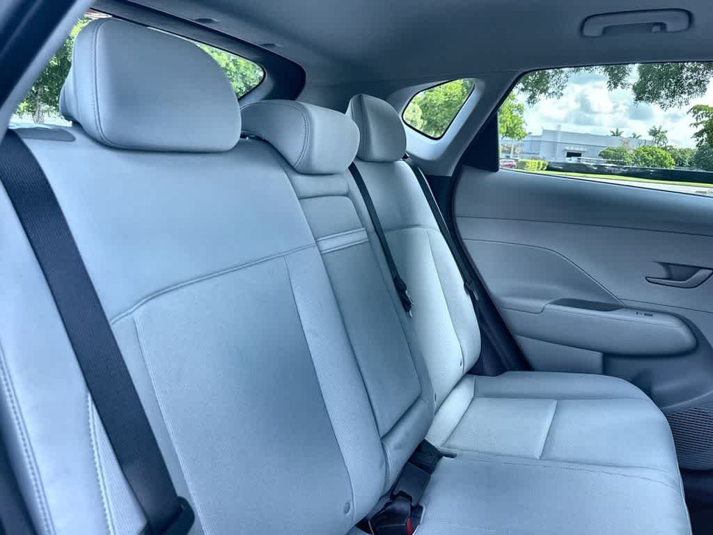 Used 2024 Atlas White Hyundai SE image 25