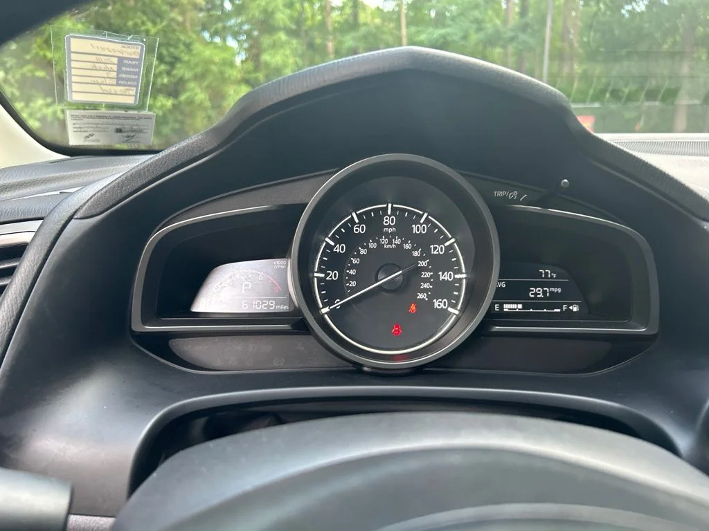 Used 2018 Silver Mazda Touring image 19