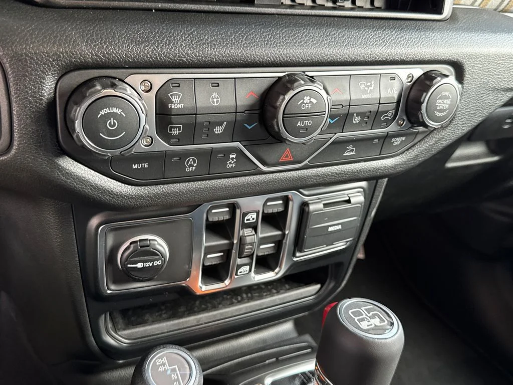 New 2026 Black Jeep 85th Anniversary Edition image 29