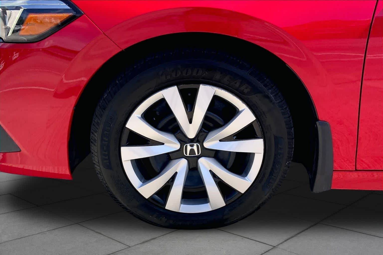 Used 2022 Rallye Red Honda LX image 11