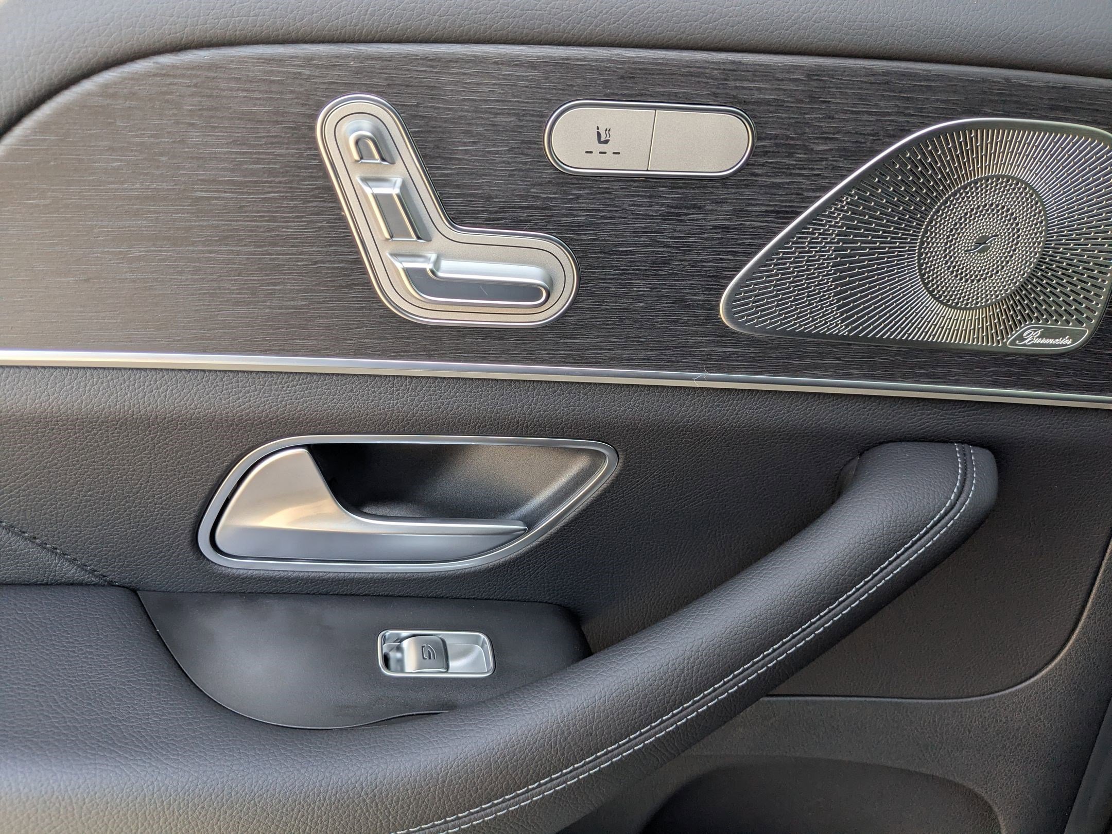 New 2026 MANUFAKTUR Silicon Grey Mercedes-Benz GLS 450 image 58