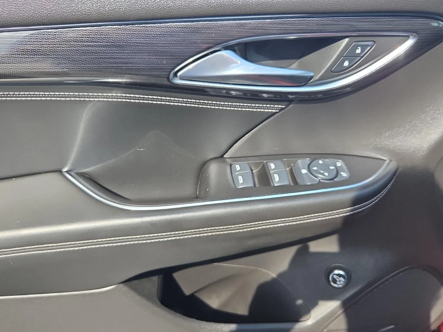 Used 2022 Cinnabar Metallic Buick Preferred image 11