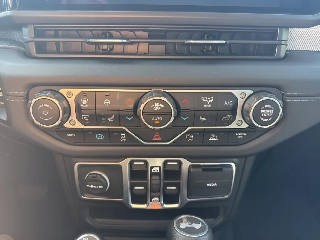 Used 2025 Red Jeep Sahara 4xe image 18