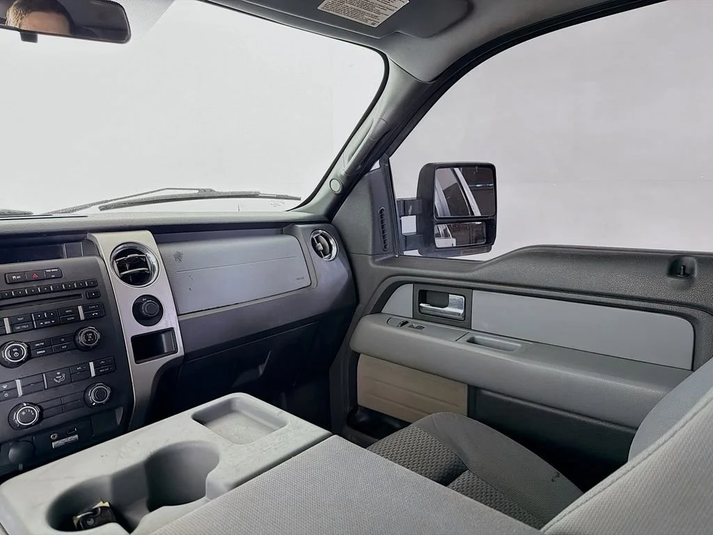 Used 2013 White Ford XL image 20