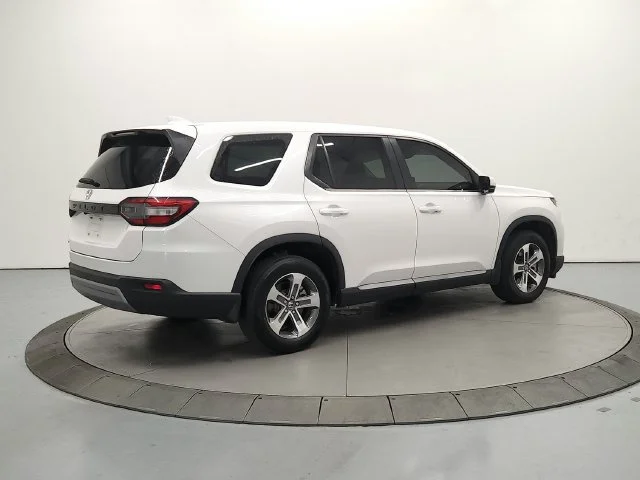 Used 2025 White Honda EX-L image 8