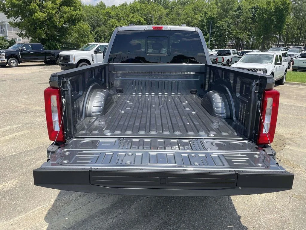 New 2026 Gray Ford XL image 10