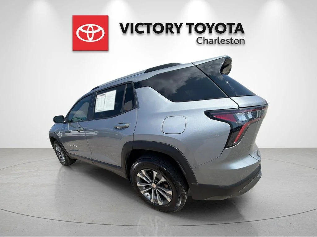 Used 2025 Gray Chevrolet LT image 3