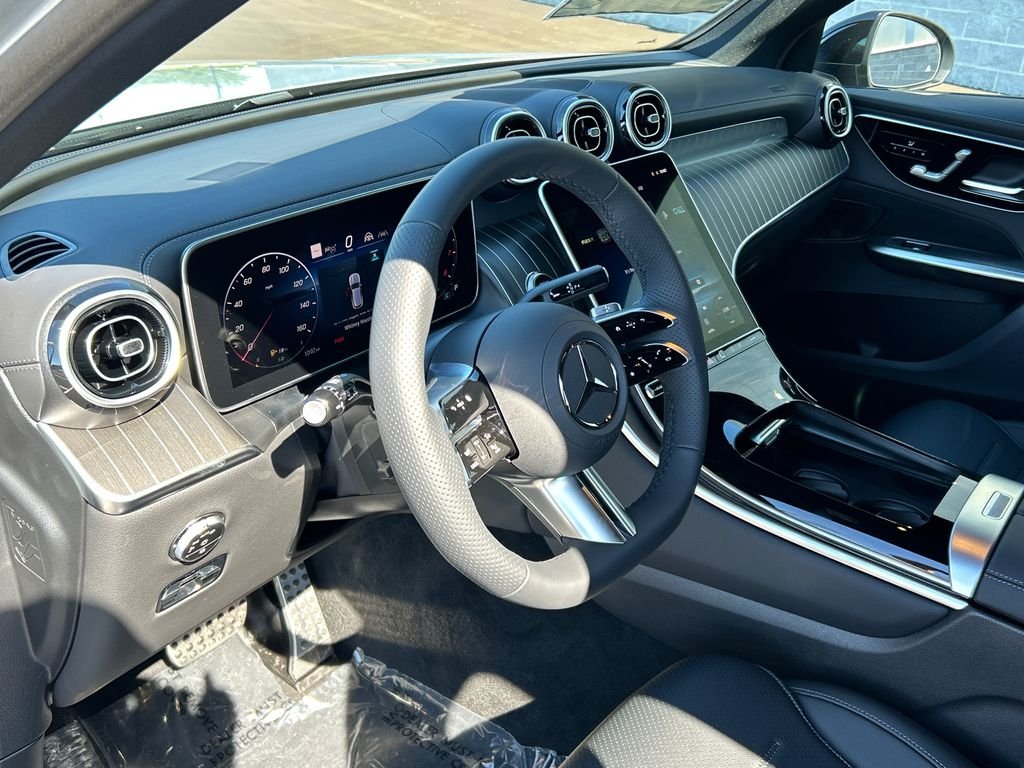 New 2026 Cirrus Silver Metallic Mercedes-Benz GLC300 image 16