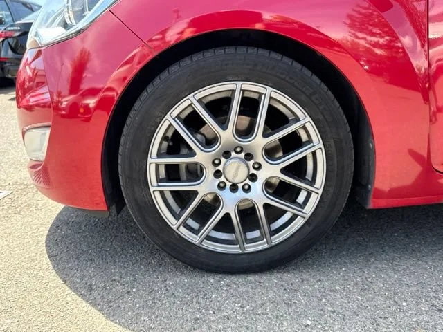 Used 2015 Boston Red Metallic Hyundai RE:FLEX image 16