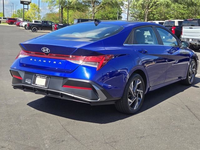 Used 2025 Blue Hyundai SEL Convenience image 9