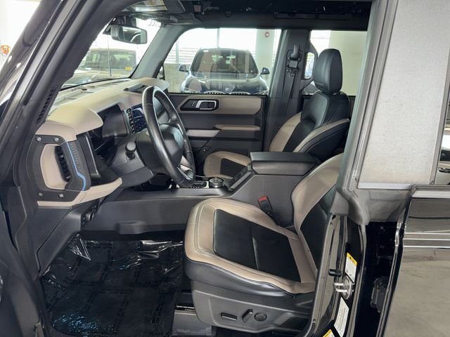 Used 2022 Shadow Black Ford Wildtrak image 17