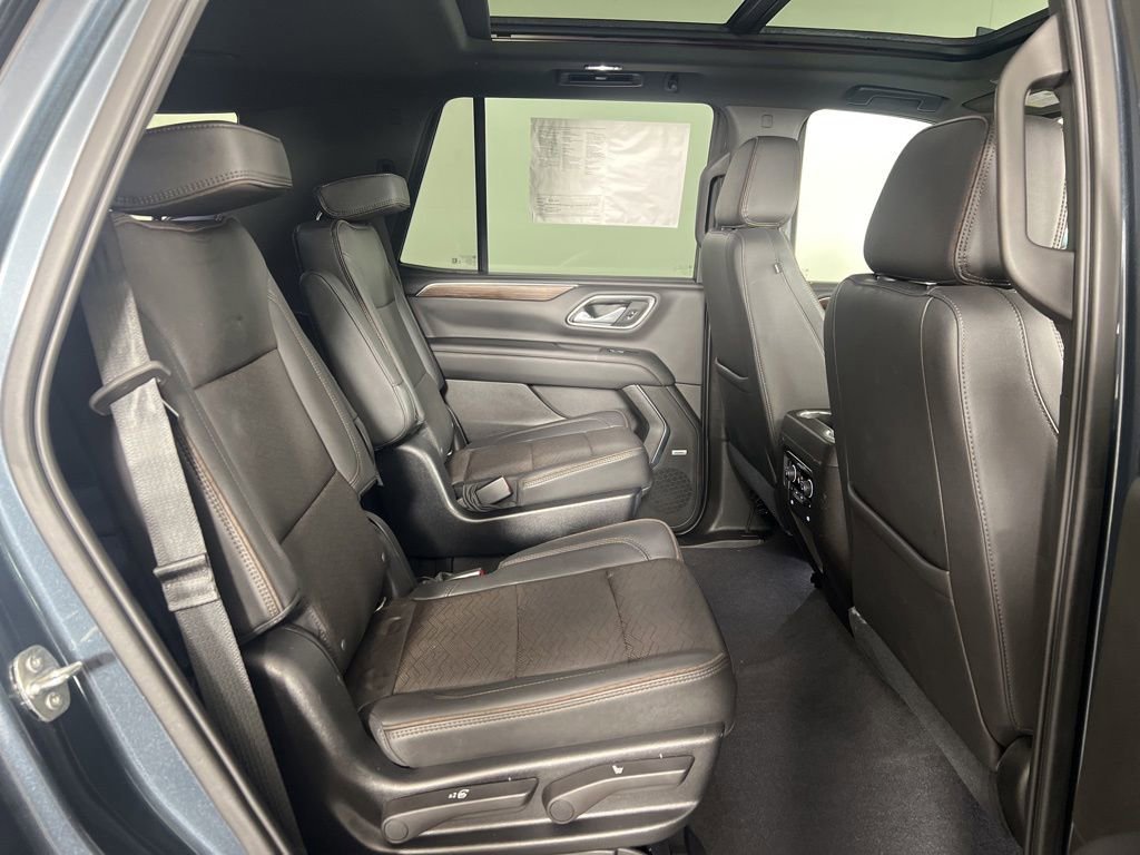 Used 2021 Shadow Gray Metallic Chevrolet High Country image 11