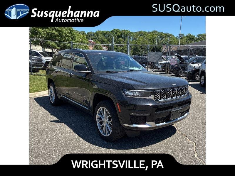 2023 Jeep Grand Cherokee L Summit 4x4's photo
