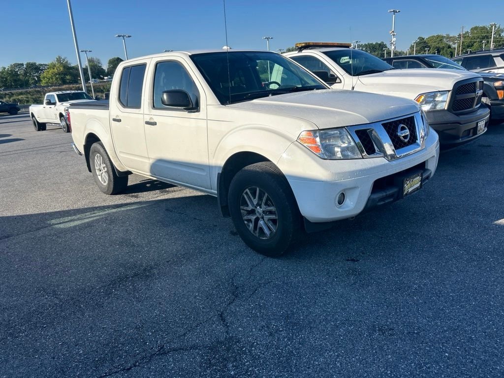 Used 2018 White Nissan SV image 3